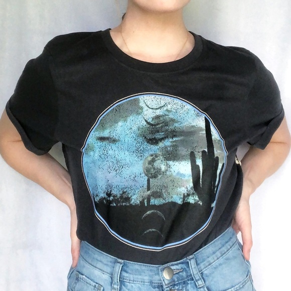 Cosmic Desert NWT Distressed Graphic Tee - Picture 1 of 8